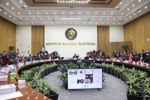 Para el ejercicio 2025;  75 mdp para Morena y 37 mdp para el PAN