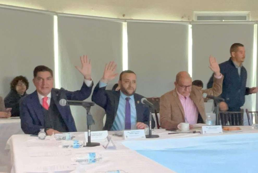 Asume Jos&eacute; Luis Villalobos suplencia por muerte de Luis Fernando Chac&oacute;n
