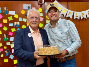 Festeja Marco Bonilla cumplea&ntilde;os de Beto Perez