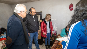 Menonitas donan despensas a familias vulnerables