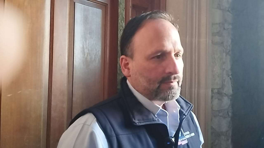 Pide De la Peña a diputados proponer en vez de criticar resultados