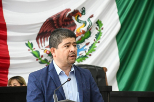 Propone Sa&uacute;l Mireles sancionar con mayor severidad el robo de veh&iacute;culos en carreteras estatales