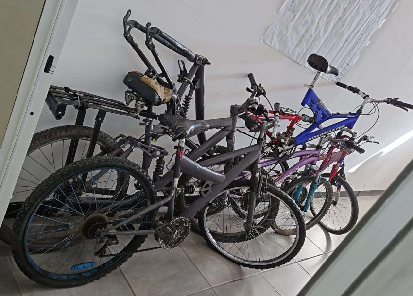 Siguen las investigaciones de robo después de asegurar 8 bicicletas robadas