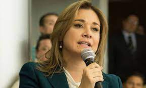 Exhorta Gobernadora a notarios a defender instituciones