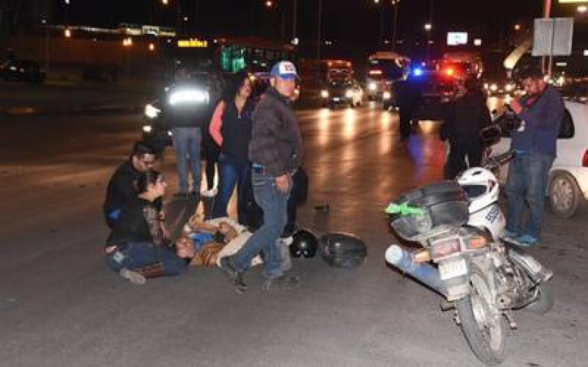 Motociclista resulta grave despu&eacute;s de choque en la Tecnol&oacute;gico