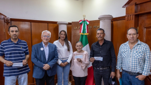 Apoya Presidencia Mpal apicultores y ganaderos