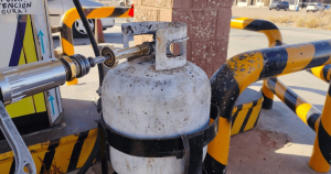 Roban con violencia medio mill&oacute;n de pesos en la gasera de la 94