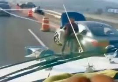Triple choque en la av. Venezuela, cuantiosos daños