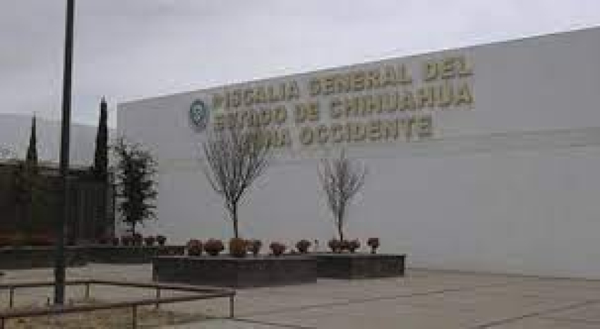 Muere hombre por infarto en lote de autos