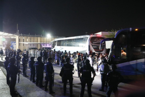 Operativo Estrat&eacute;gico en el Cereso No. 3: SSPE traslada a 120 reos de alta peligrosidad
