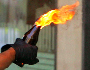 Atacan con bombas molotov domicilio en la Vista Hermosa
