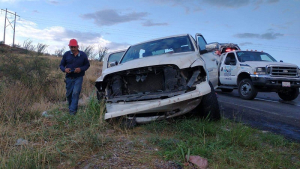 Choque en carretera a Cuauht&eacute;moc deja una mujer lesionada