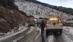 Limpian y abren tramos carreteros en la Sierra Tarahumara: CEPC