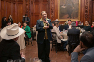 Felicita Maru Campos a Presidentes municipales