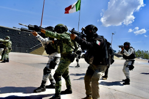 Capacita SSPE a personal de la Sedena, GN y SWAT en protocolos de actuaci&oacute;n policial