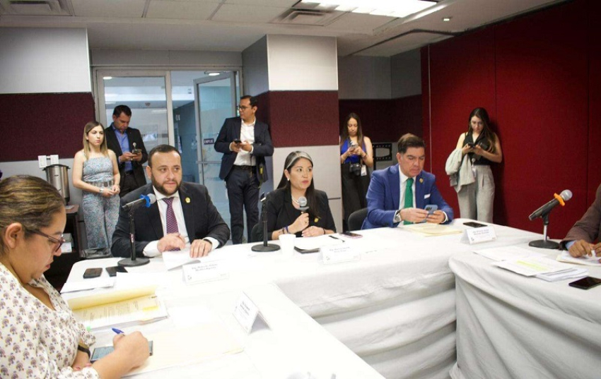 Participa Cuauhtemoc en comisi&oacute;n de seguridad estatal
