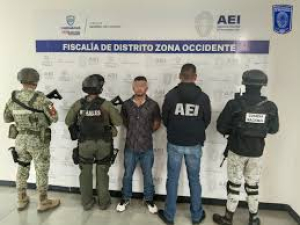 Dictan vinculaci&oacute;n a proceso a presunto asesino de comerciante de la Reforma