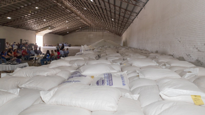 Entregan maíz a productores de la region