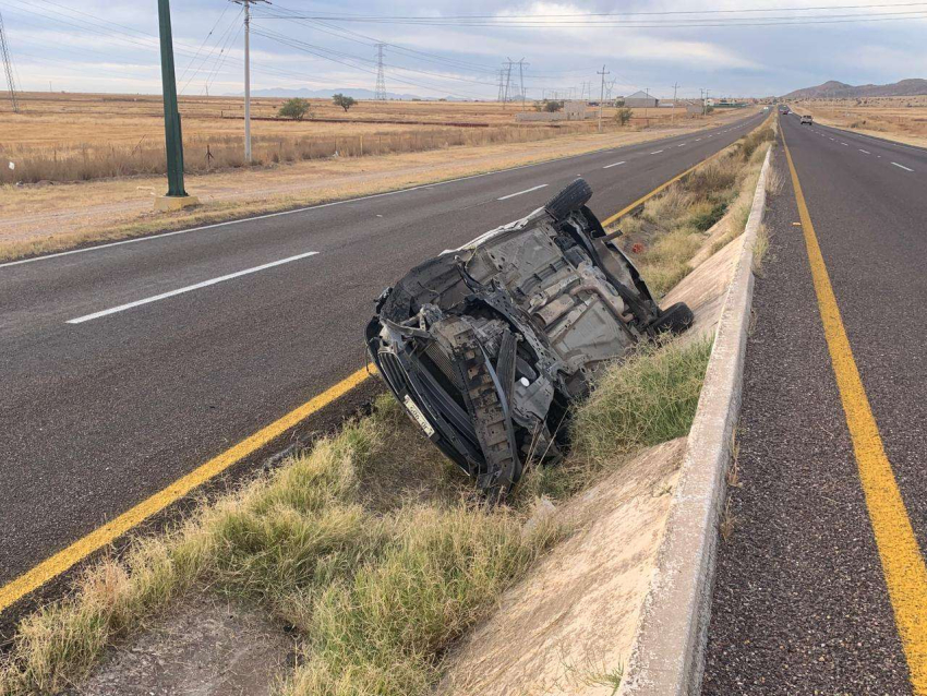 Derrapa veh&iacute;culo en el corredor comercial, un herido