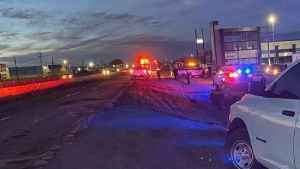 Auto fantasma mata a dos en el corredor comercial
