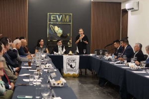 Participa Diputada en encuentro con ejecutivos de ventas y mercadotecnia