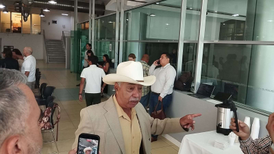 La falta de apoyo federal causa indignación a productores