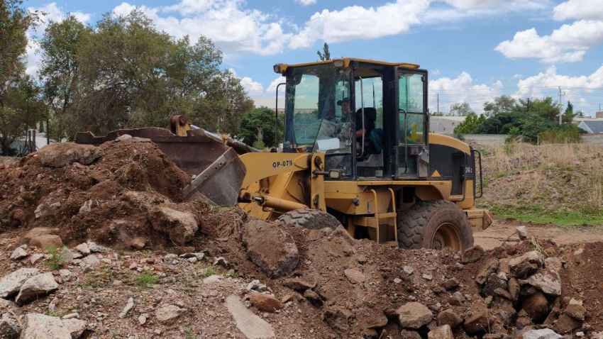 Ante las lluvias, trabajan en arroyo San Antonio