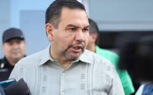 Donar&aacute; recursos personales para Cuba, Cruz Perez