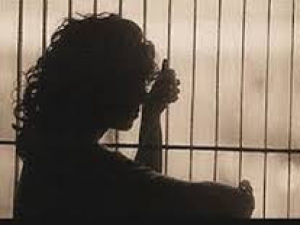 Capturan a mujer narcomenudista