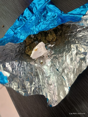 Detiene polic&iacute;a a dos revoltosos, uno con droga
