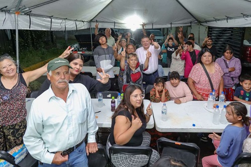 Se reune Jáuregui con vecinos de Valle de la Madrid