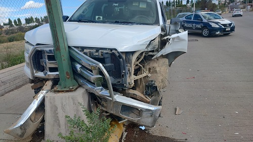 Choque múltiple en la av. Peña Flores