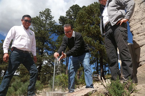 Entregan sistema colectivo de agua potable en Guachochi