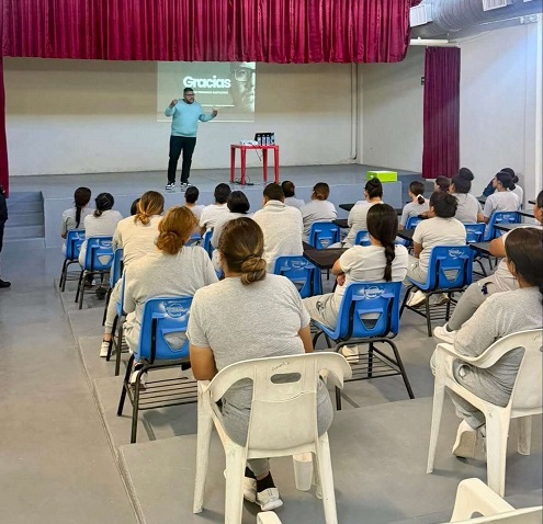 Proponen prevenir reclutamiento criminal de jóvenes tras conferencia